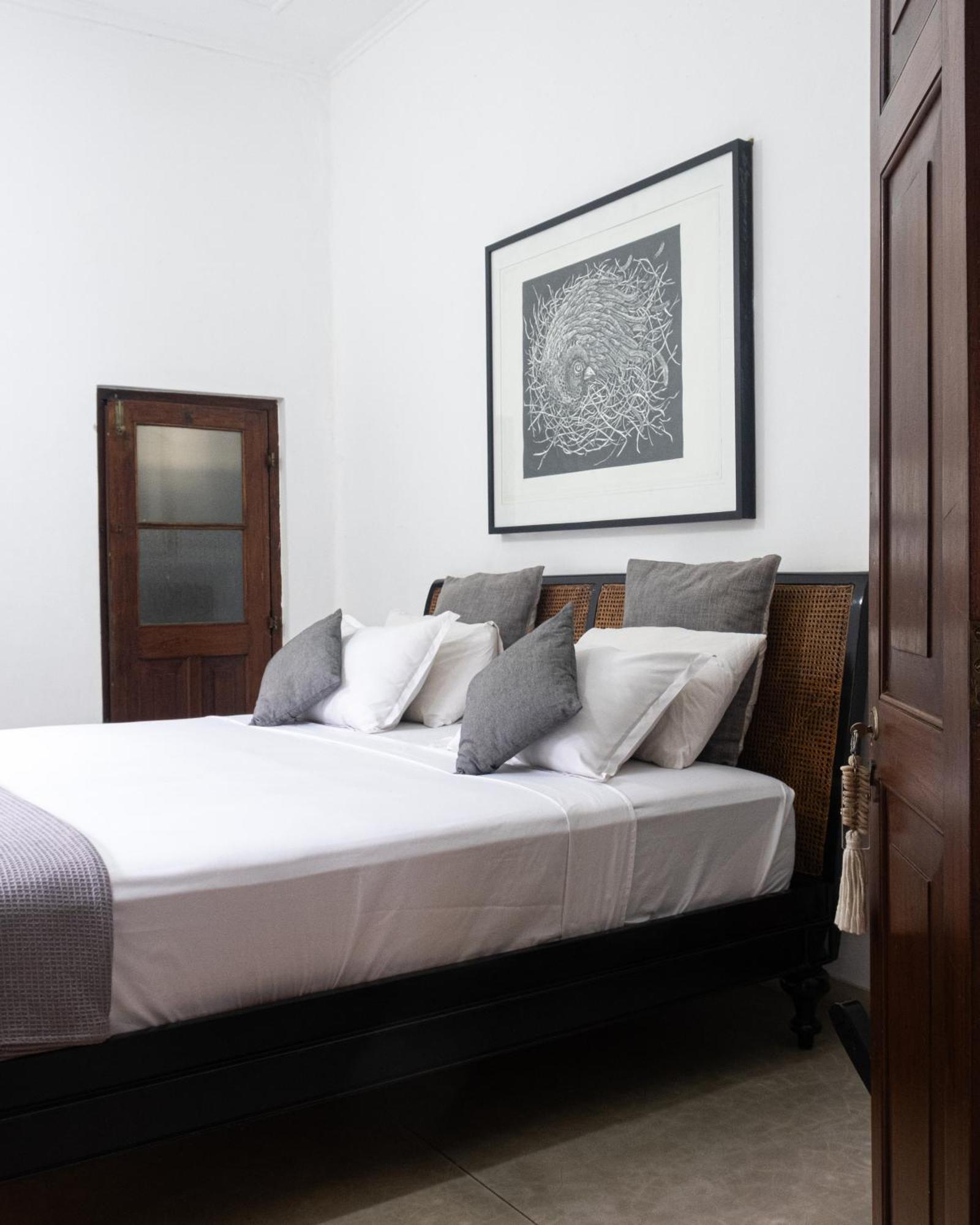 "27" Spathodea- Oasis In The City Kolombo Bagian luar foto